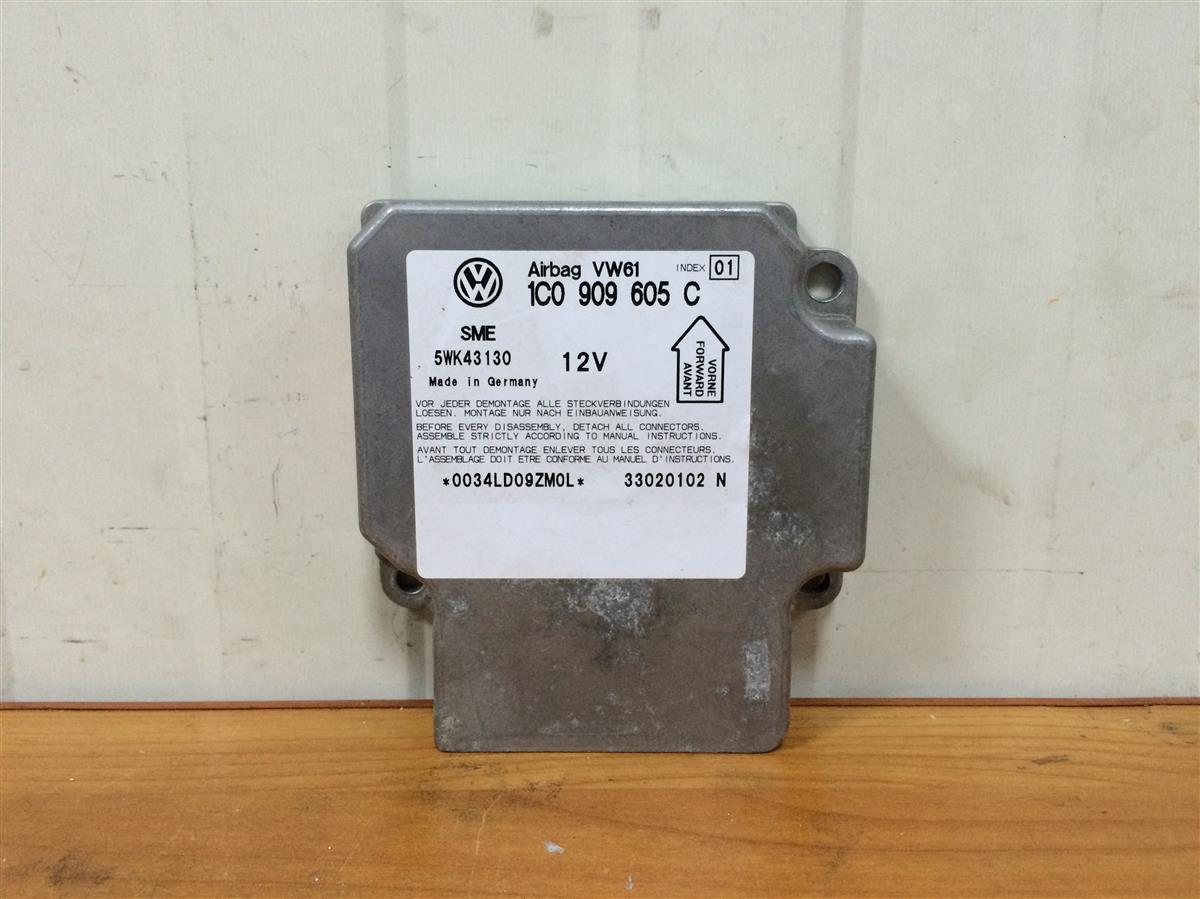 Датчик airbag passat b5 Датчик airbag passat b5