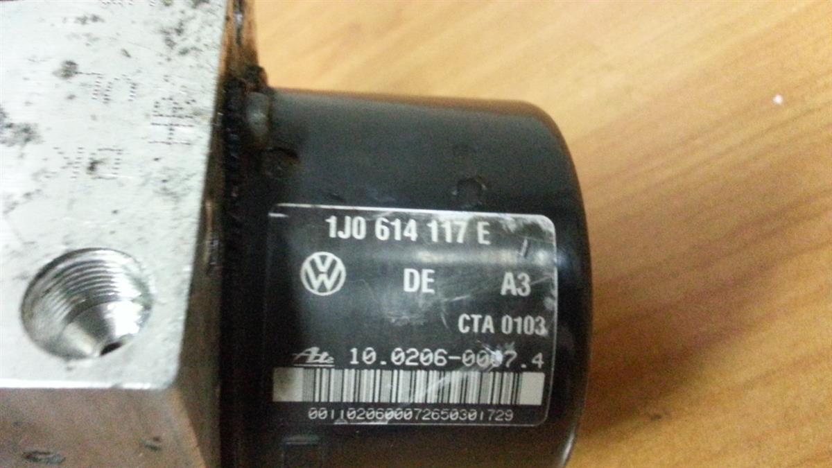 Pompa ABS pentru VW Golf 4 1.6 SRpiese dezmembrari