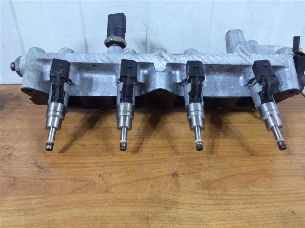 Injectoare pentru VW Golf 5 1.6 FSIpiese din dezmembrari