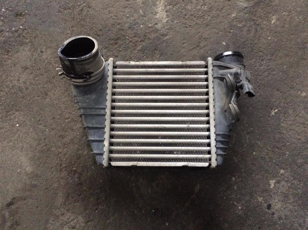 Radiator intercooler pentru Skoda Octavia 1 1.9 TDI1J0145803FPiesa